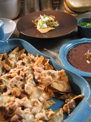 chicken_tomatillo_salsa_nachos